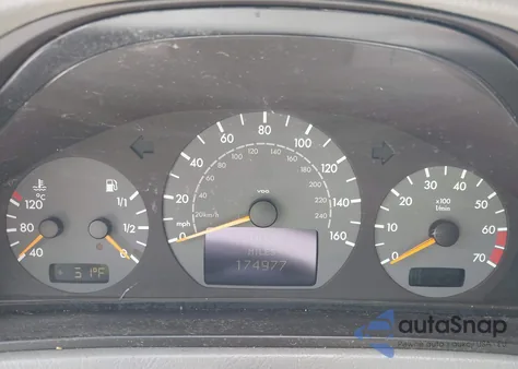 2002 Mercedes-Benz Clk 430 z USA, uszkodzony, nr VIN WDBLJ70G32T110122